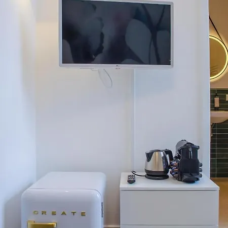 Homely 5 - Trendy Self-check-in In