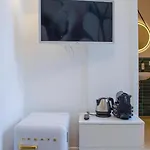 Homely 5 - Trendy Self-check-in In